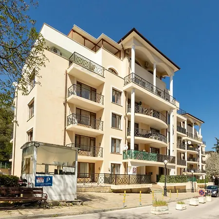 Apartment Park View Luxury Iglika